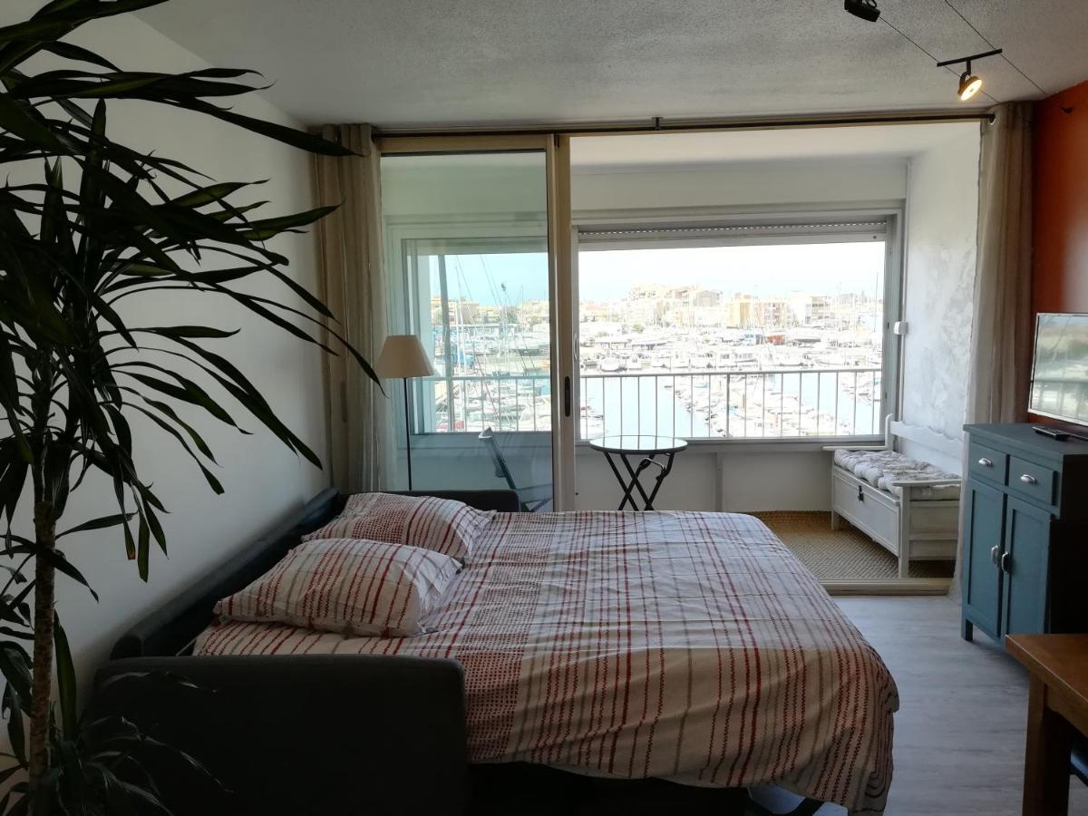 Studio Cabine Vue Port Avec Parking Prive, Piscine, Parc, Boulodrome آجد المظهر الخارجي الصورة