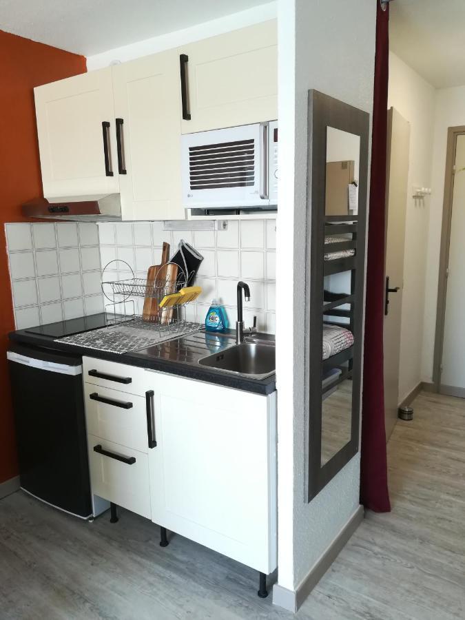 Studio Cabine Vue Port Avec Parking Prive, Piscine, Parc, Boulodrome آجد المظهر الخارجي الصورة