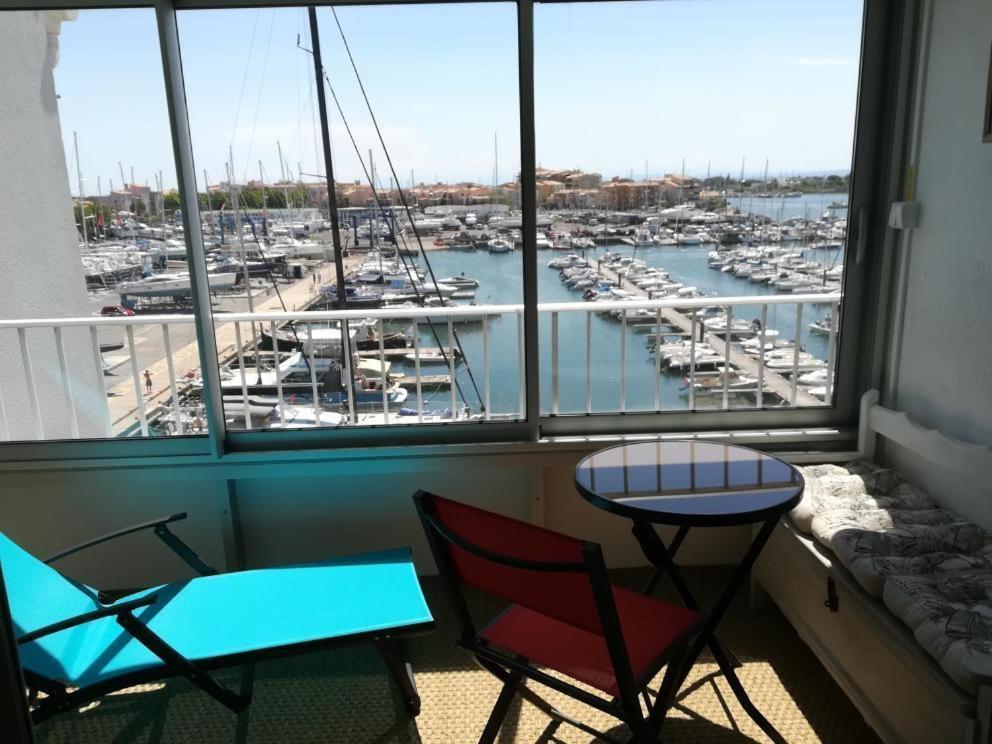 Studio Cabine Vue Port Avec Parking Prive, Piscine, Parc, Boulodrome آجد المظهر الخارجي الصورة